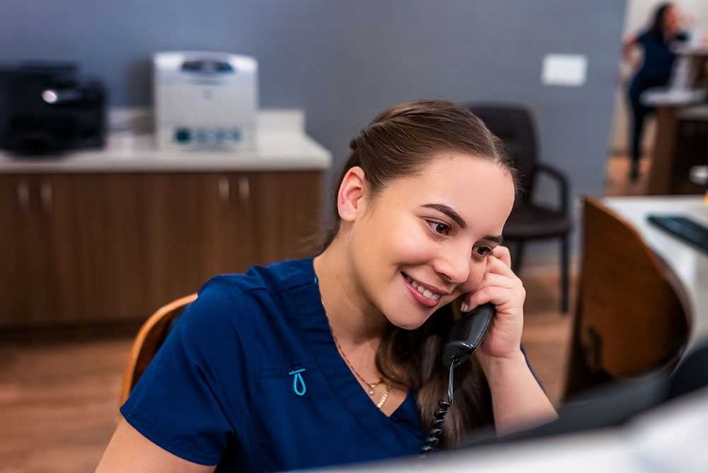 girl talking on phone